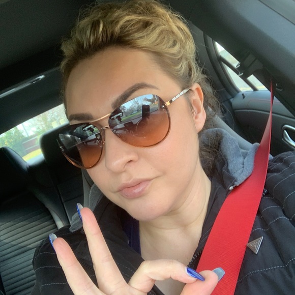 Meet your Posher, Cecilia - Picture 8 of 9